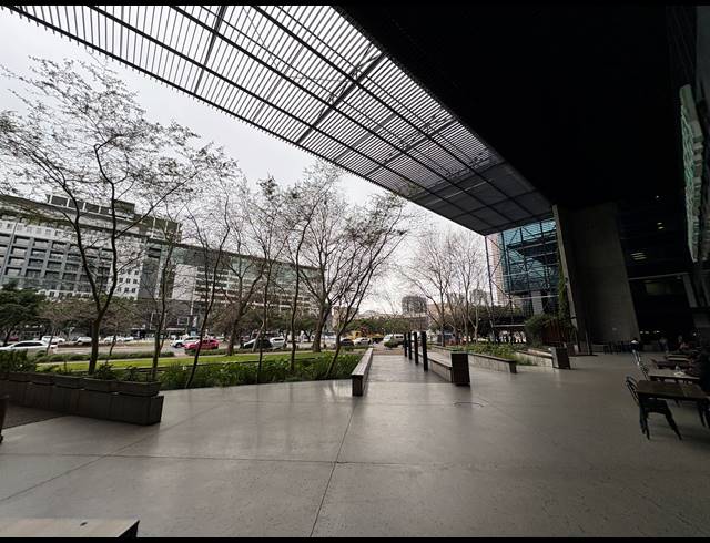 450M² OFFICE TO LET IN FORESHORE